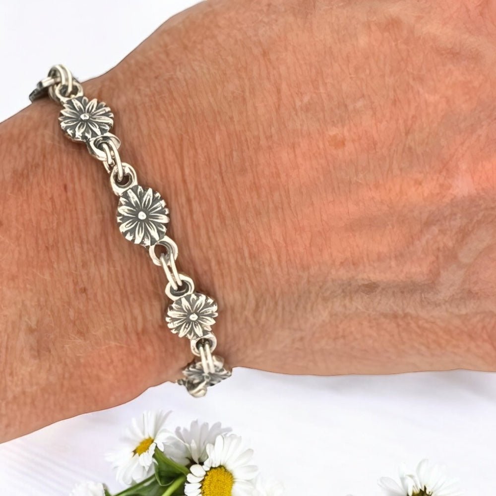 Women's Daisy Chain Silver Bracelet. Floral Jewelry. Shop – Pure