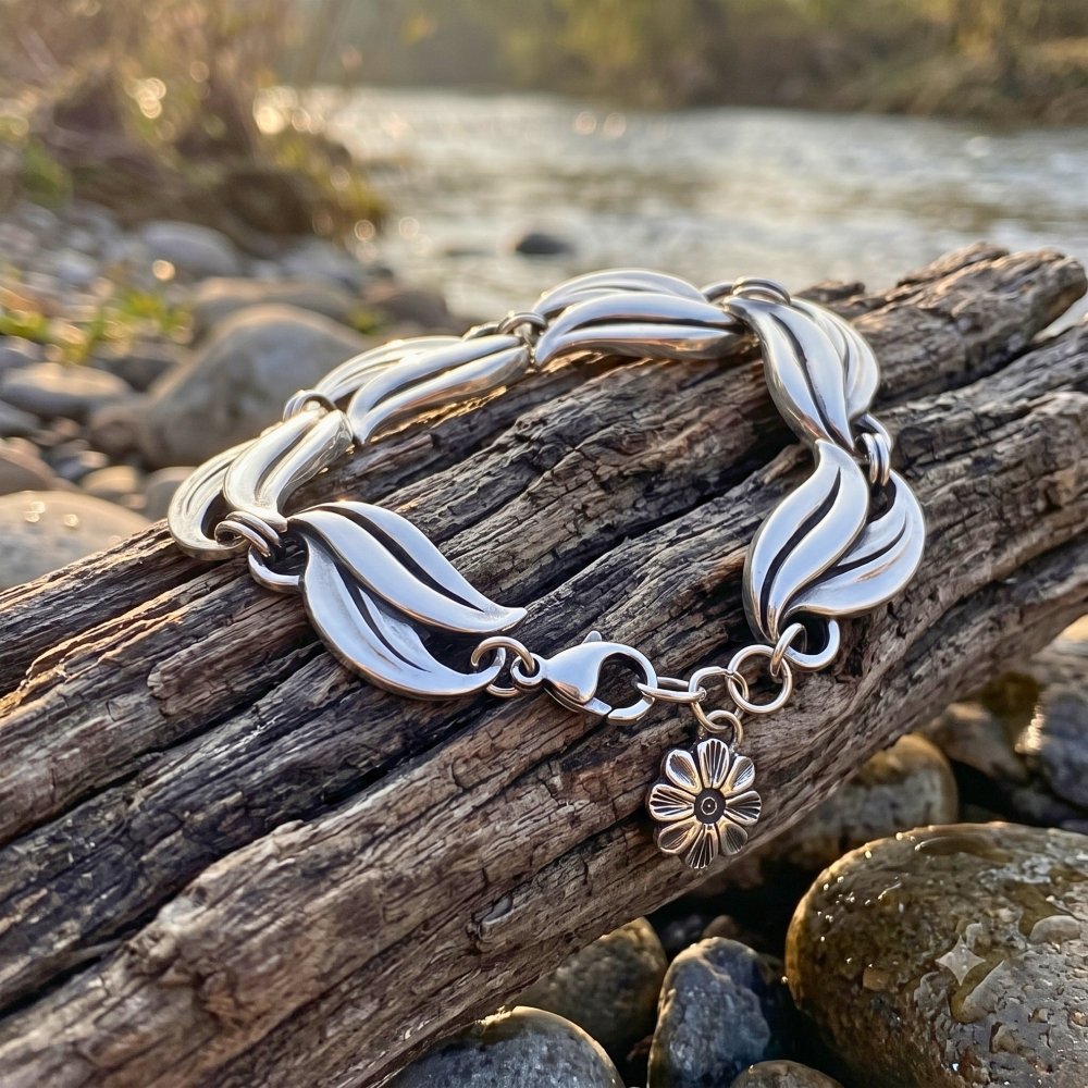 Bold Leaf Silver Bracelet -