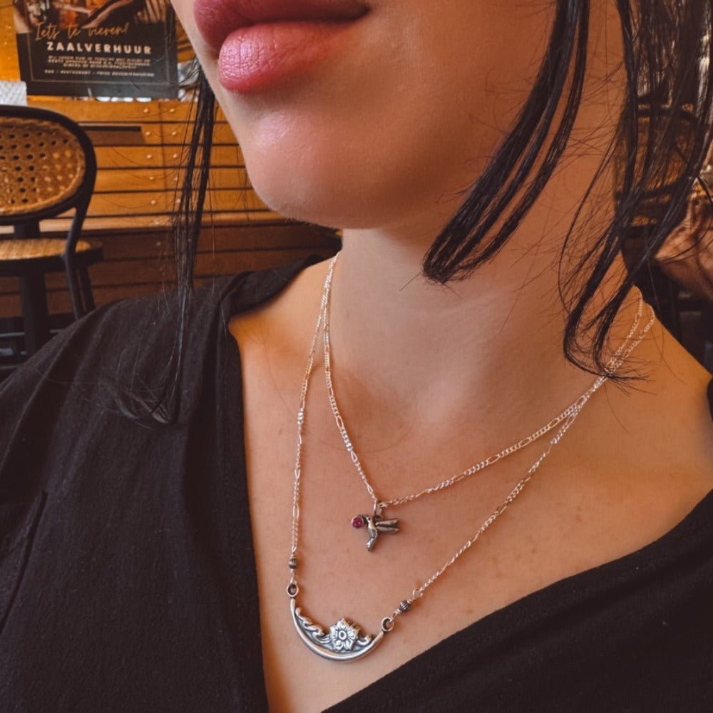 Cresting Waves Flower Silver Bar Necklace -