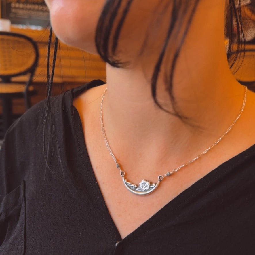 Cresting Waves Flower Silver Bar Necklace -