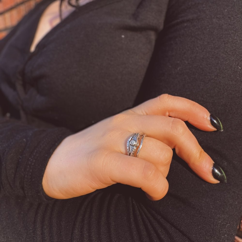 Dainty Artful Leaves Flower Silver Ring - 