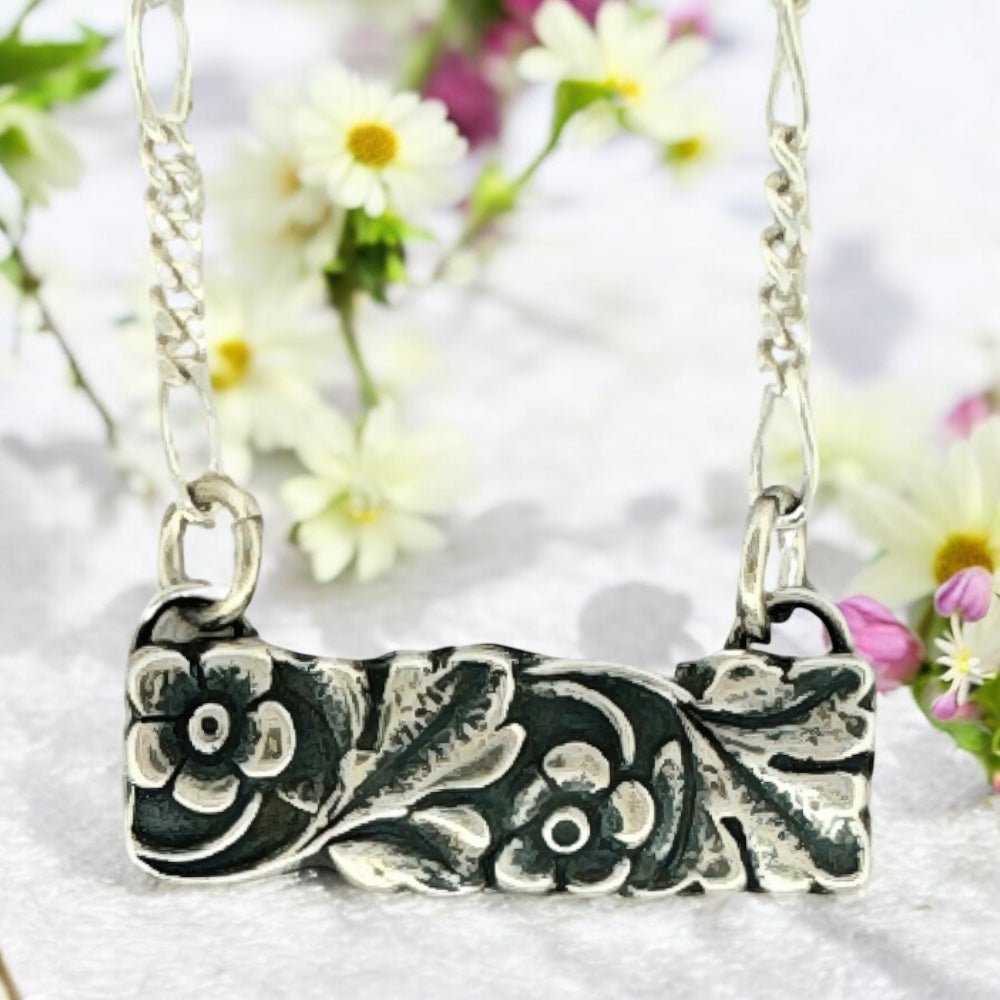 Flower and Leaf Silver Bar Necklace - 