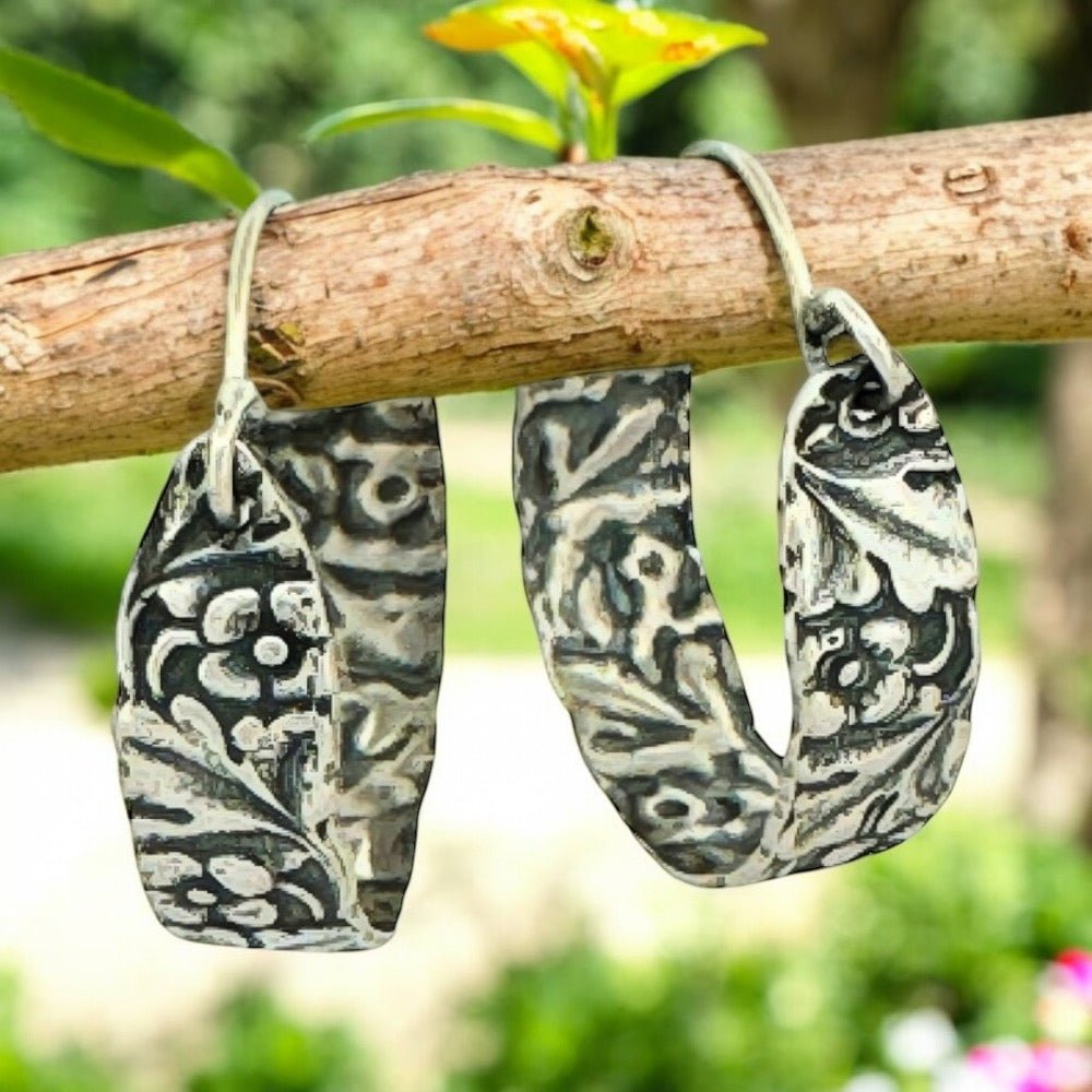 Flower Leaf Silver Hoop Earrings - 