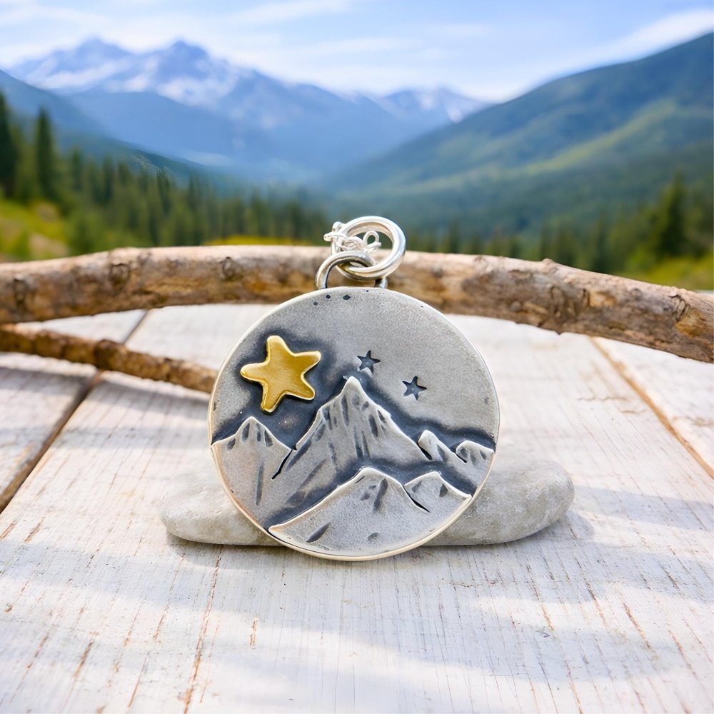 Gold Star Round Mountain Silver Pendant Necklace - 