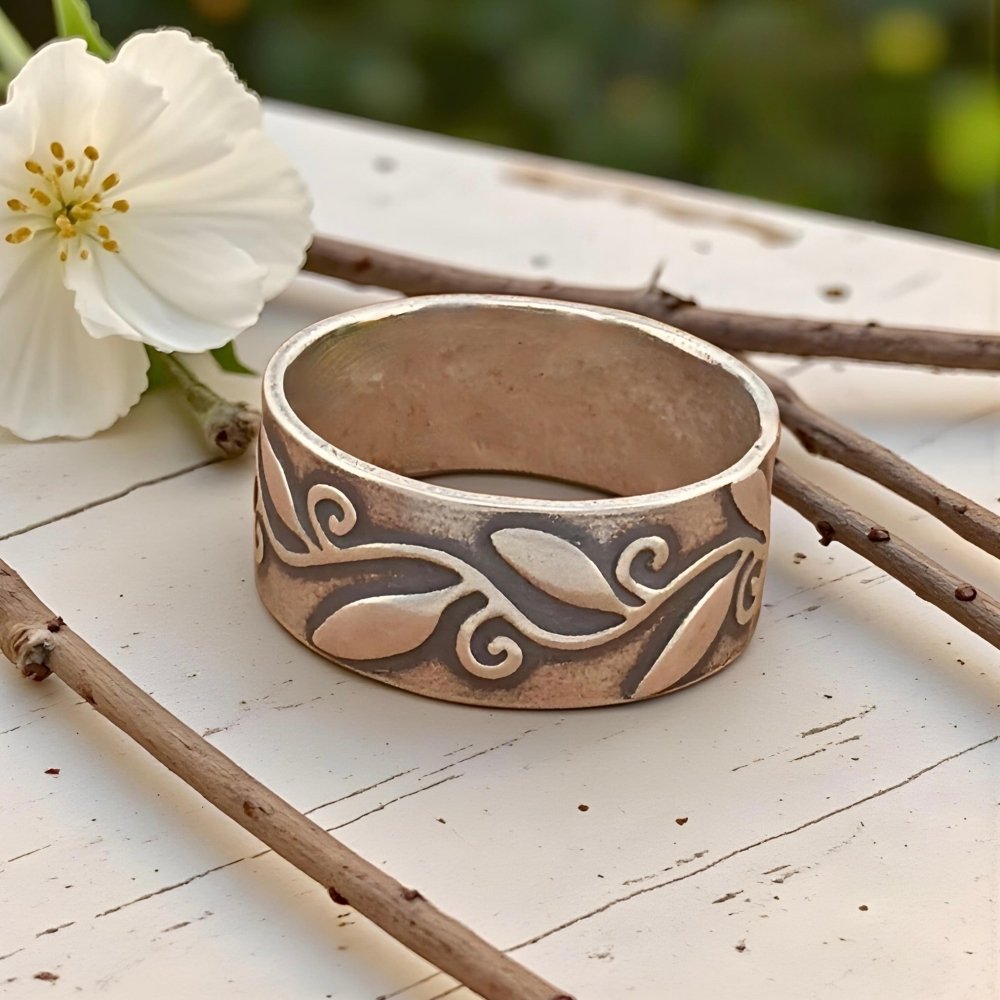 Leaf and Swirl Silver Band Ring - 