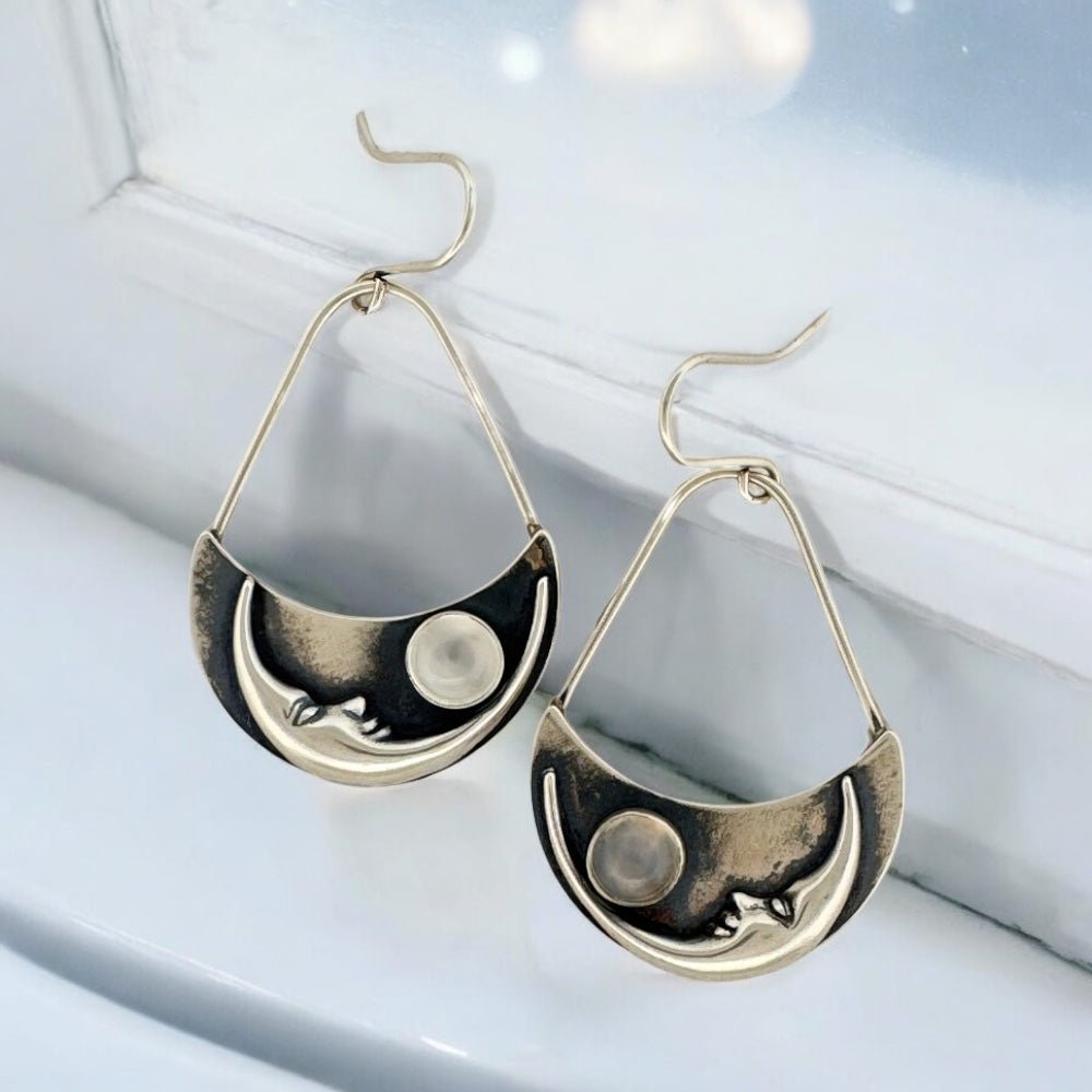 Moon face Moonstone Silver Earrings - 