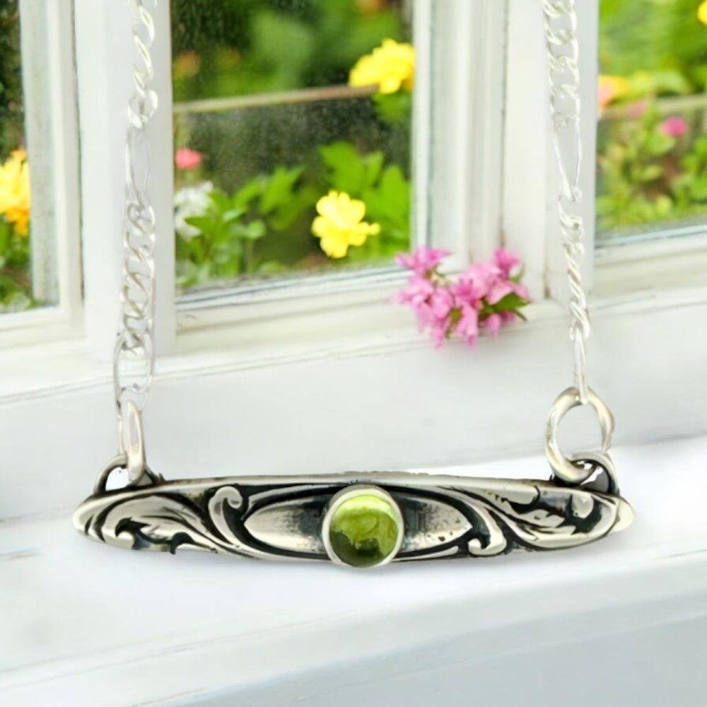 Peridot Leaf Silver Bar Necklace - 