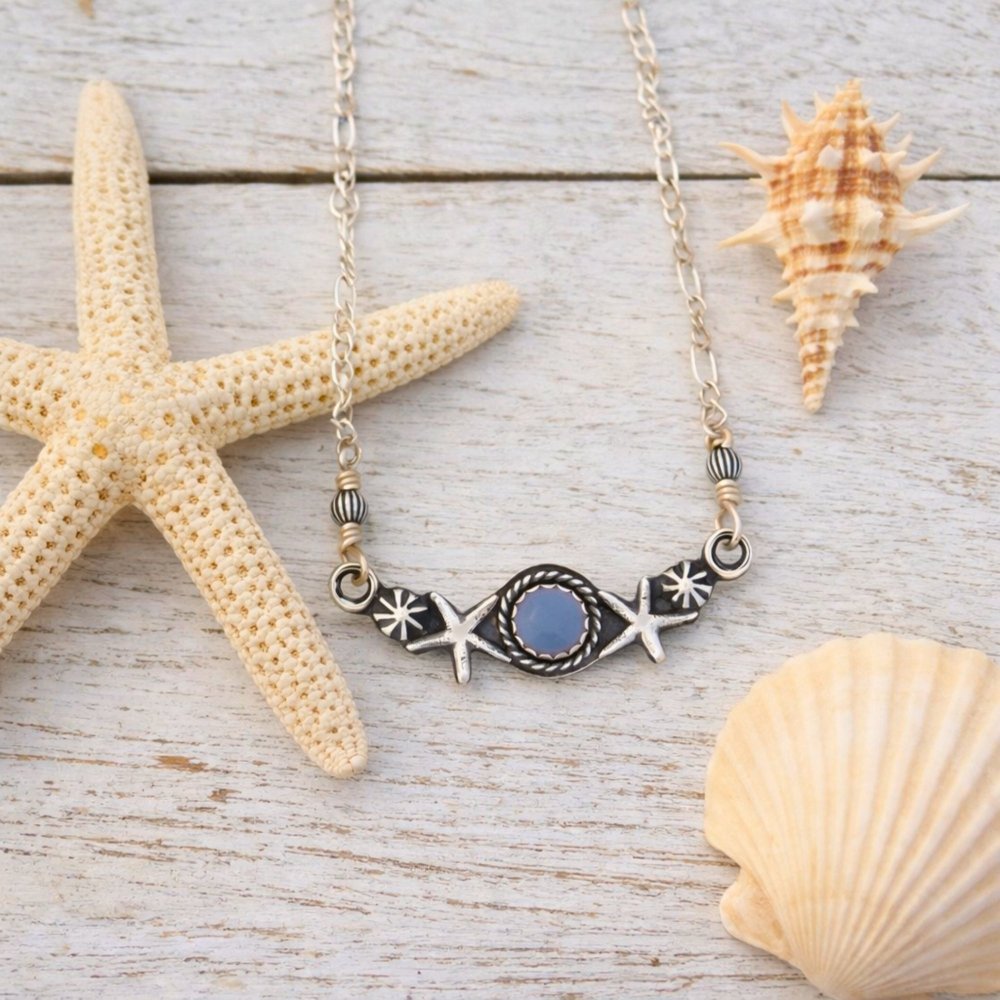 Starfish Chalcedony Silver Bar Necklace - 